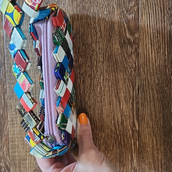 Small Candy Wrapper Shoulder Bag - Picture 4 of 11